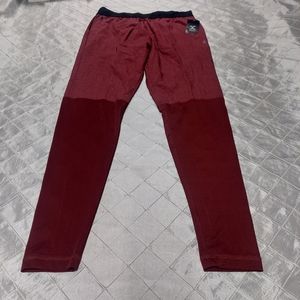 Xersion Womens quick dri burgandy taper pants size Small. Nwt.